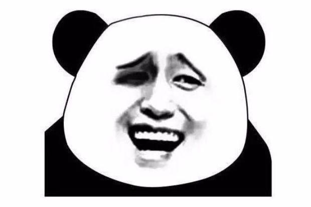 “別親了！”情侶海邊忘情激吻，旁人大聲喊停