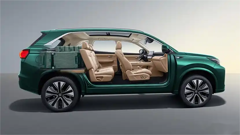 9.98萬預(yù)算買插混？閉眼入藍電E5 PLUS165km長續(xù)航先享版