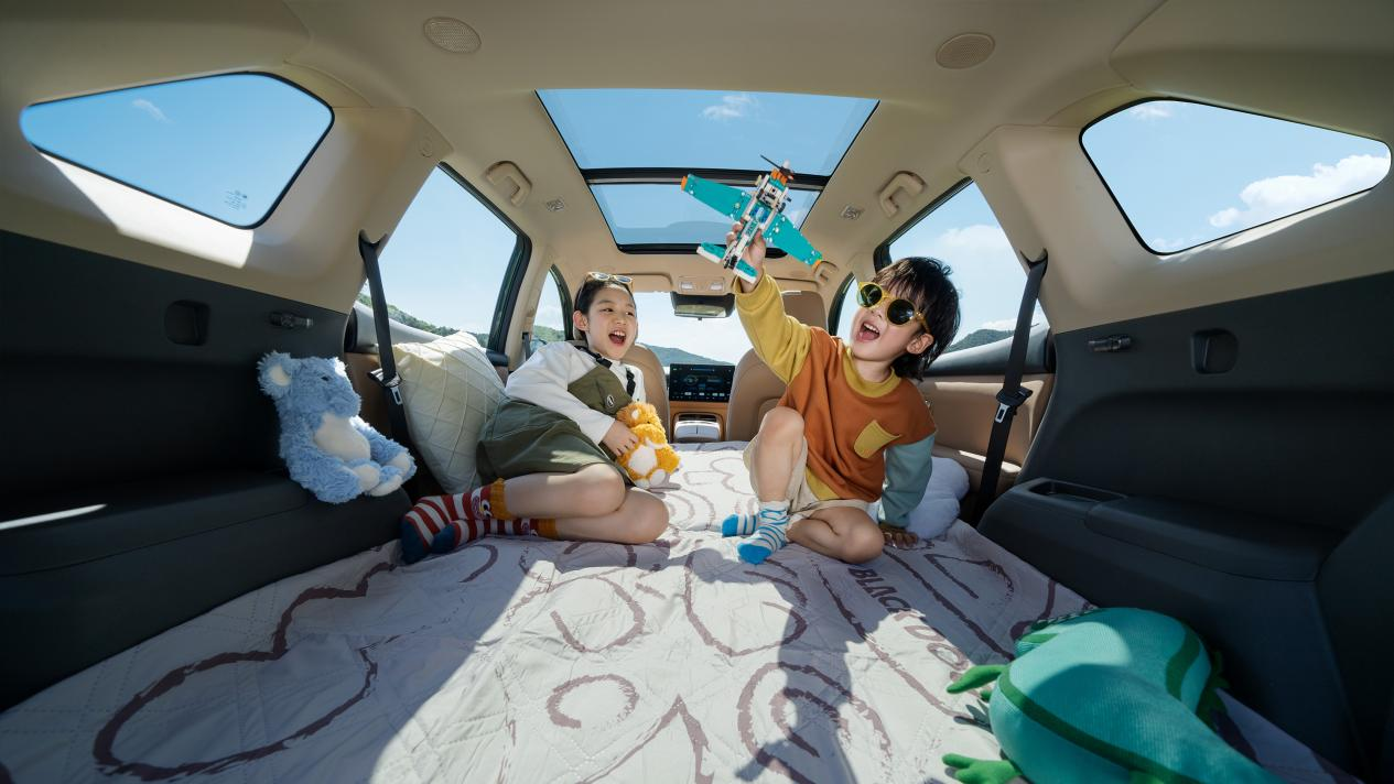 春暖花開(kāi)，露營(yíng)出行的全能伙伴——藍(lán)電E5 PLUS 165km長(zhǎng)續(xù)航先享版