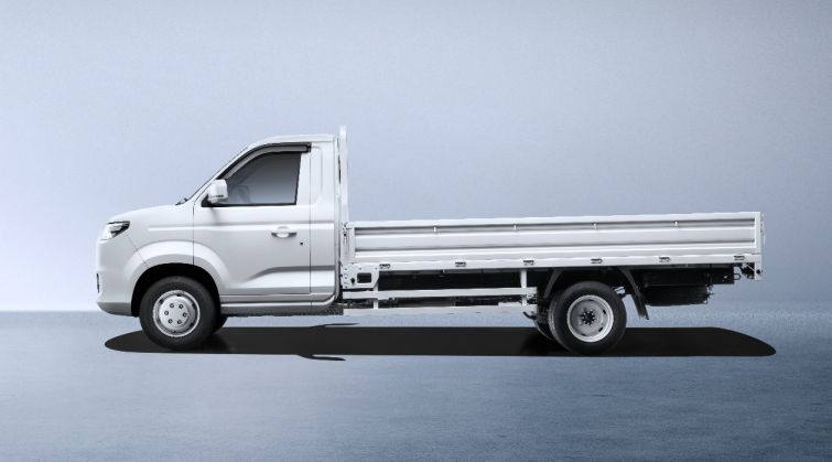 全域智慧 雙車齊發(fā)！瑞馳汽車卡系雙子星C5/C3于2025世界智博會開啟預售